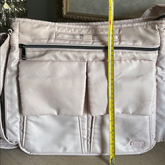 Lug Happy Camper lite pink Travel Bag – Perfect for organizing on-the-go - Picture 4 of 13